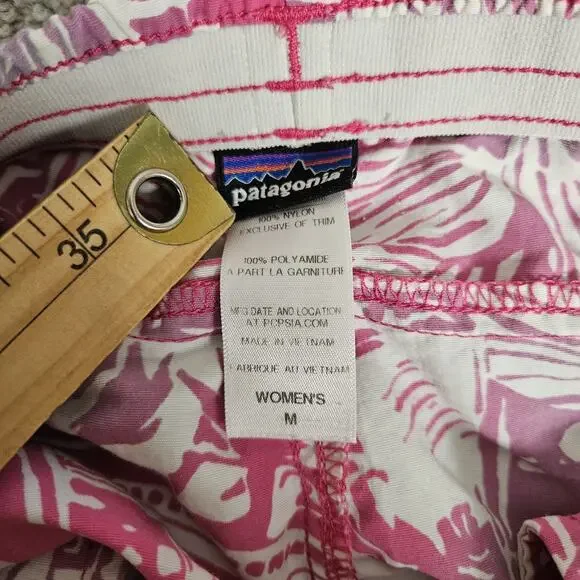Patagonia Baggies Shorts Women's Medium Pink Blue Floral Gorpcore Lot Of 2 - Picture 16 of 16